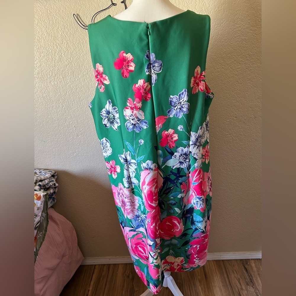 Roz & Ali Green Pink Floral Shift Dress Sleeveless Stretch Size 20 - Picture 4 of 8